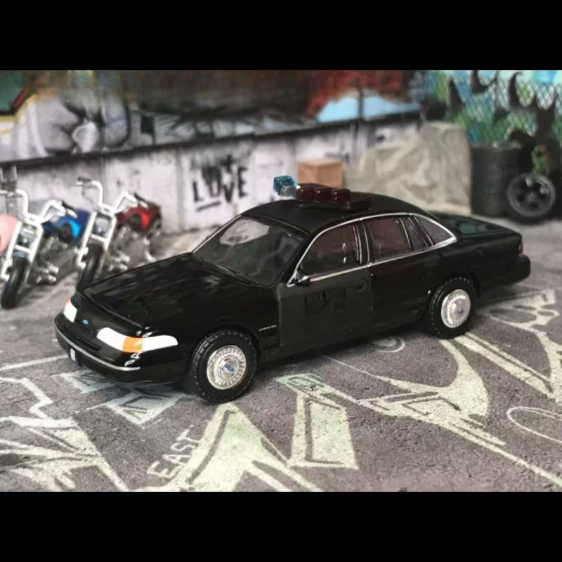 greenlight 1:64 1992 Ford Crow - Kids Toys Victoria ulasan dan harga