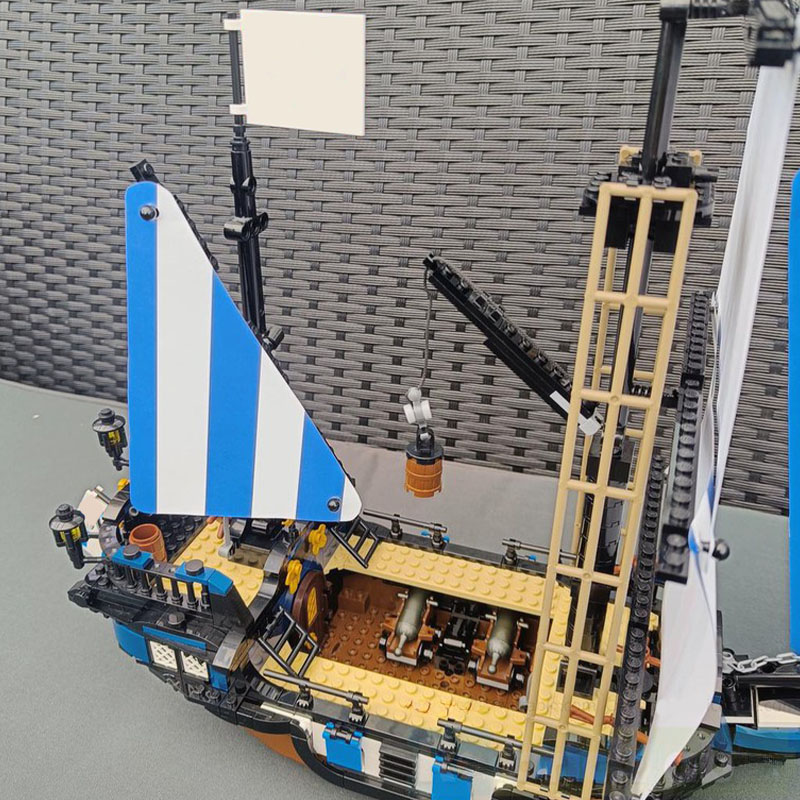 779pcs MOC Victoria Caribbean  - Kids Toys Victoria ulasan dan harga